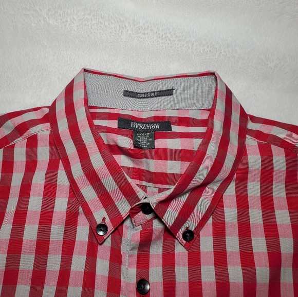 Kenneth Cole Reaction button-up - Picture 3 of 3